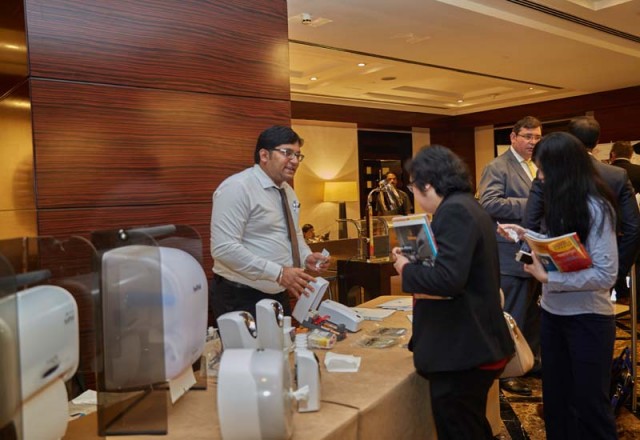 PHOTOS: Networking at the Hotelier Express Summit-9